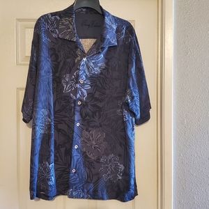 Tommy Bahama button up shirt